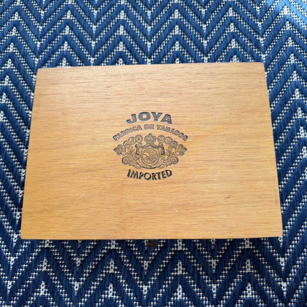 Joya Churchill Cigar Box Natural Wood